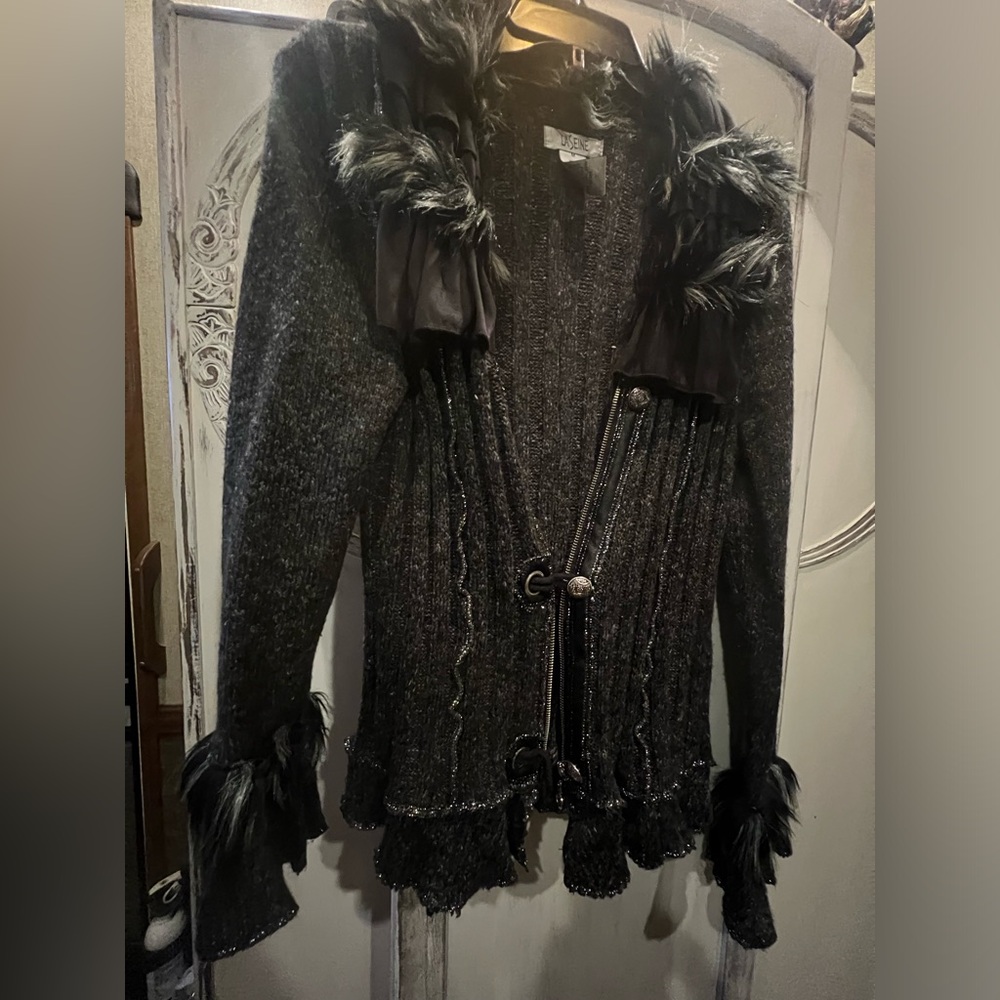 Sweater, ask Gray, with feathers around collar and sleeves